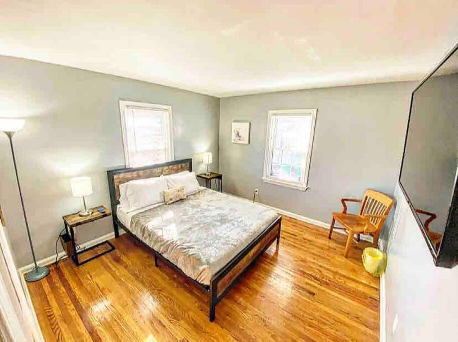 Adorable&Cozy Suburban Home Mins From Dwtn/Airport Rochester Bagian luar foto